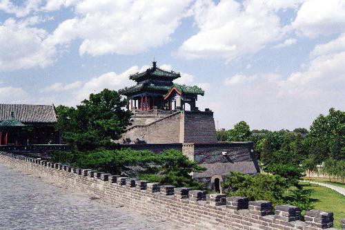 �ӱ�����:��̨