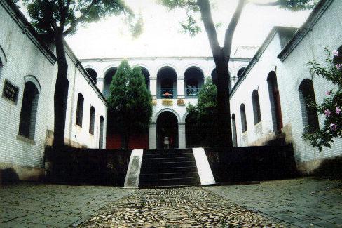 �ӱ�����:�й�����³ԥ����ֺ;�����ַ