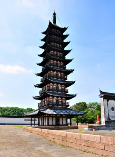 全国重点文物保护单位:兴圣教寺塔