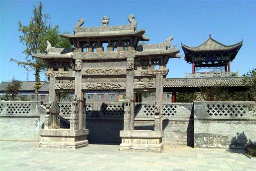 全国重点文物保护单位:康百万庄园—牌楼