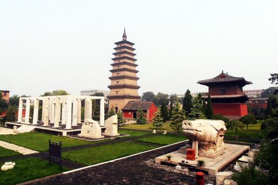 �ӱ�����:��Ԫ����¥��������