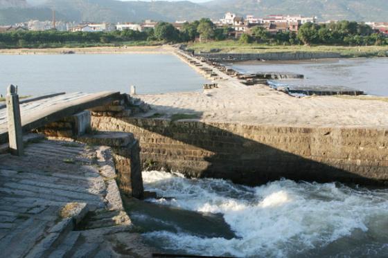 ȫ���ص����ﱣ����λ��ľ����