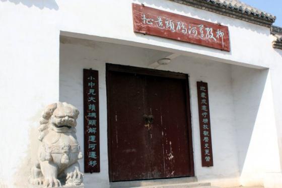 ȫ���ص����ﱣ����λ�������˺���ͷ��ַ