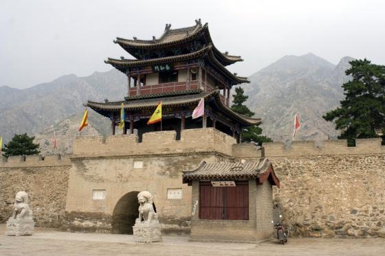 全国重点文物保护单位:美岱召—城门泰和门