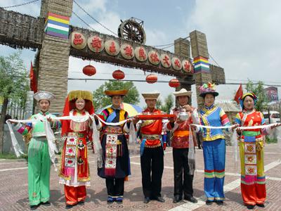 青海省海东市互助土族自治县:西部土族民俗文化村