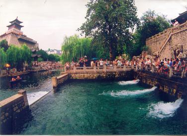 山东济南七十二名泉:黑虎泉