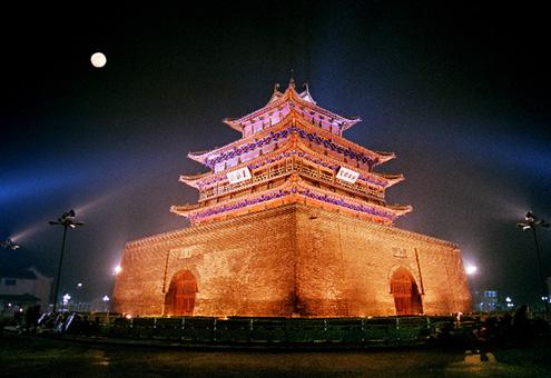 ɽ���ĳǣ�����¥ҹ��