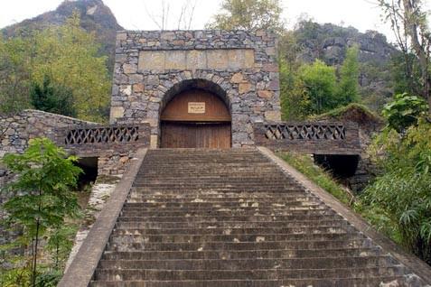 ȫ���ص����ﱣ����λ����������ַ