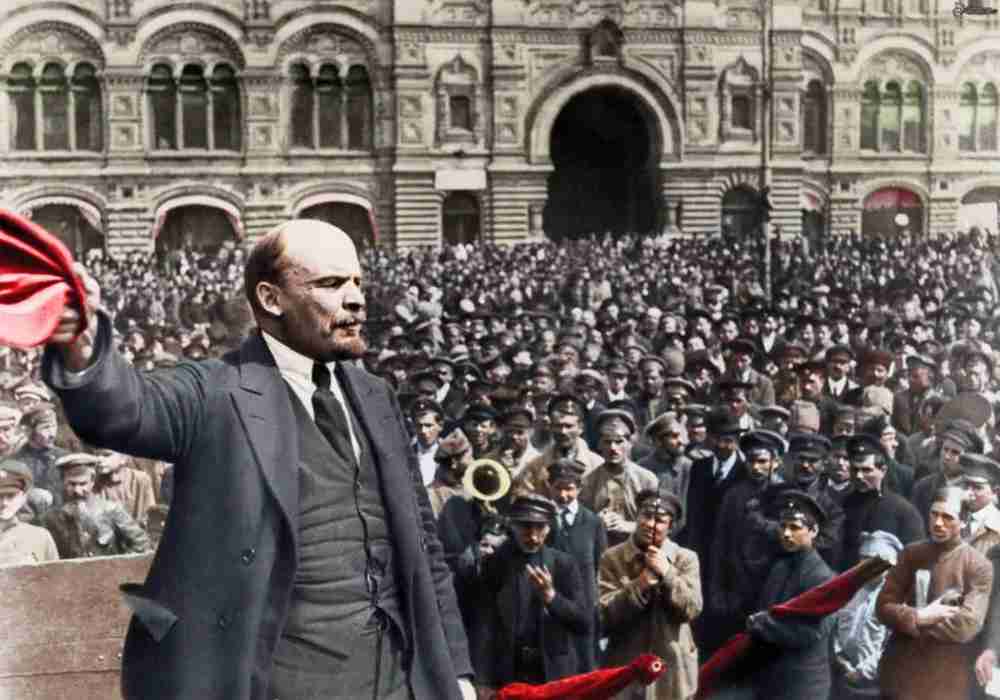 第一任：列宁（1917年12-1922年4月）