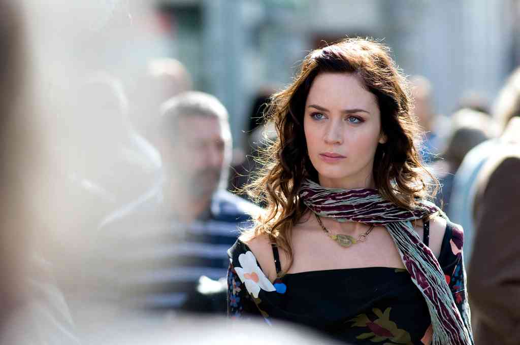 Ů���ǿ�ɪ�ա��±���Ĭ�ɰ����򡤲����أ�Emily Blunt������