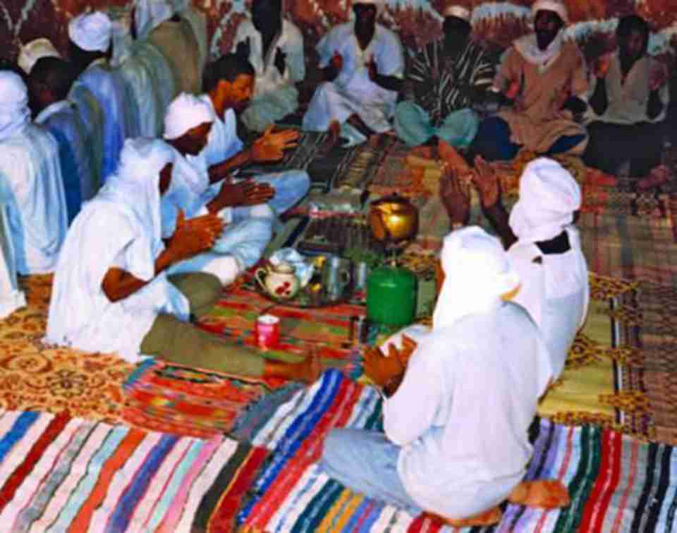 �ݳ���Ϯ�Ź��ϵķ�ʽ��ʱ������һ��ҹ