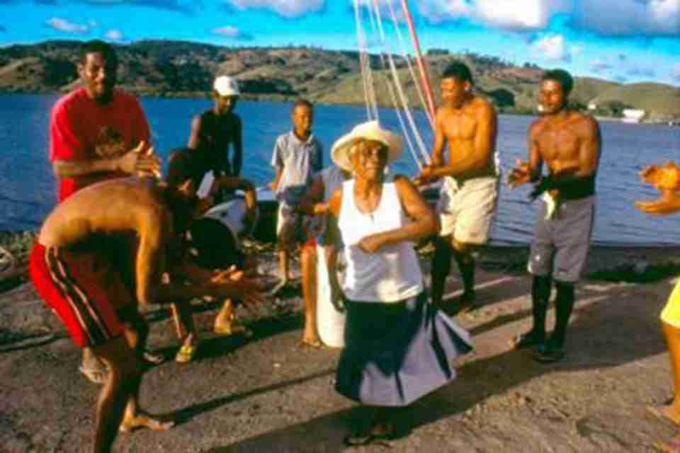 ԲȦɣ���裬�ǰ������ɣ�����е�һ��