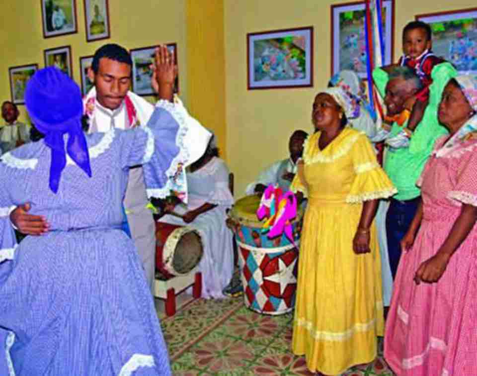 �質��Ա���赸��Ա������ֳ��ʱ�ڵĳ�װ