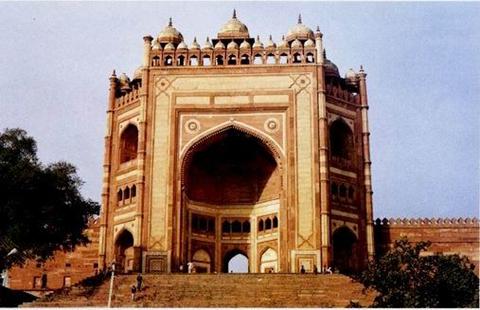 �����ղ�����������������丽����һ�������������С��