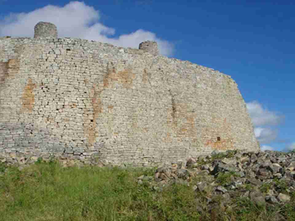 �ɸ���������ʯ���չ��ɵ�Χ��