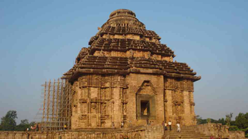 ����������������ǧ��ͼ���͵��񣬷�ӳ���졢���˵ĸ��־���ͳ���