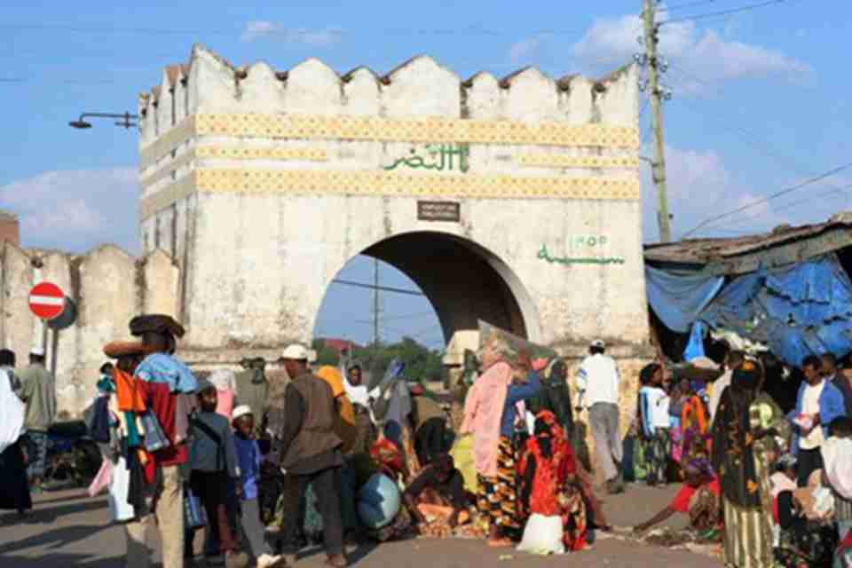 λ�ڰ��������Ƕ�����ԭ����ʷҪ�����й��ն�