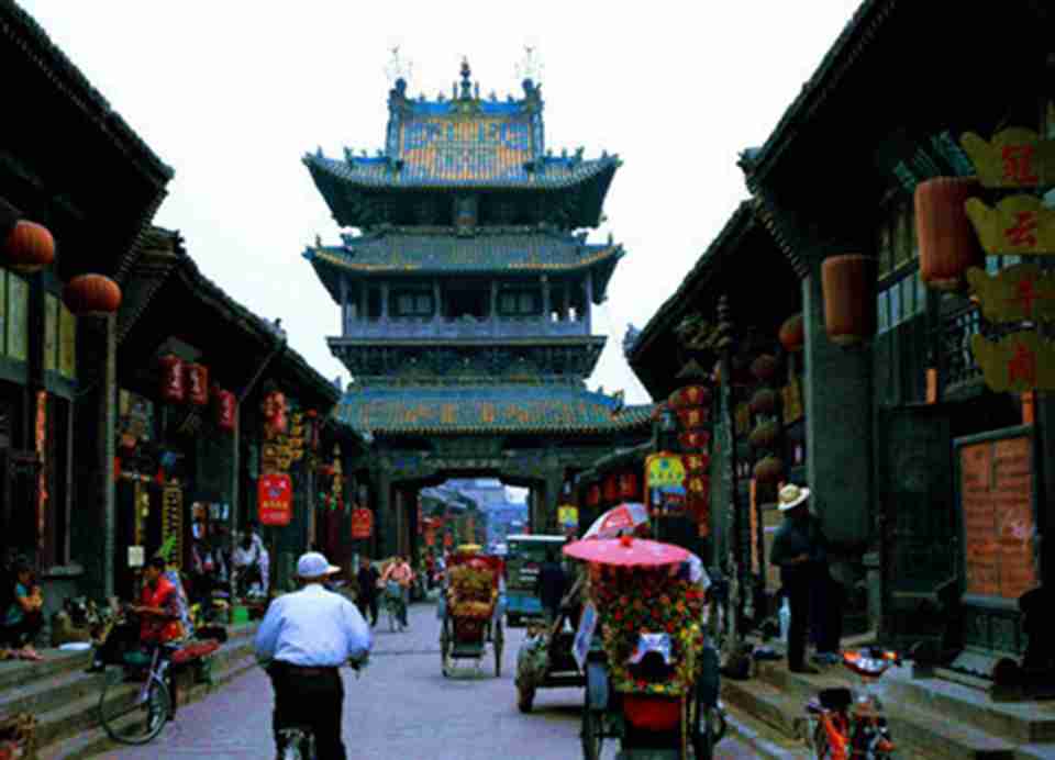 �߽������������������Ĺųǣ��������Ը��ܵ������Ļ�Ѭ�յ���Ϣ