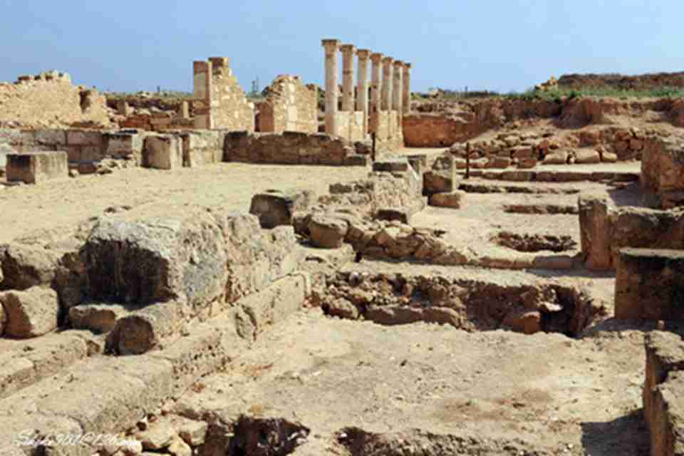 ����˹�Ĺų��ż�