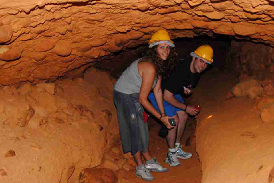 ���ﾭ���и����������˵�̽��