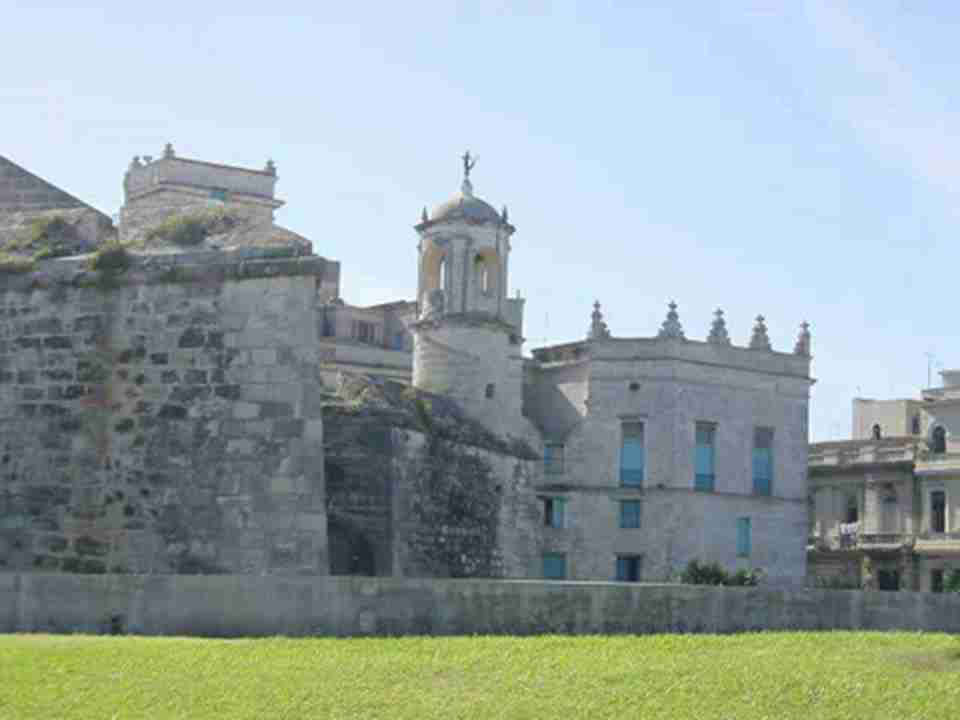 �����������Ǳ�