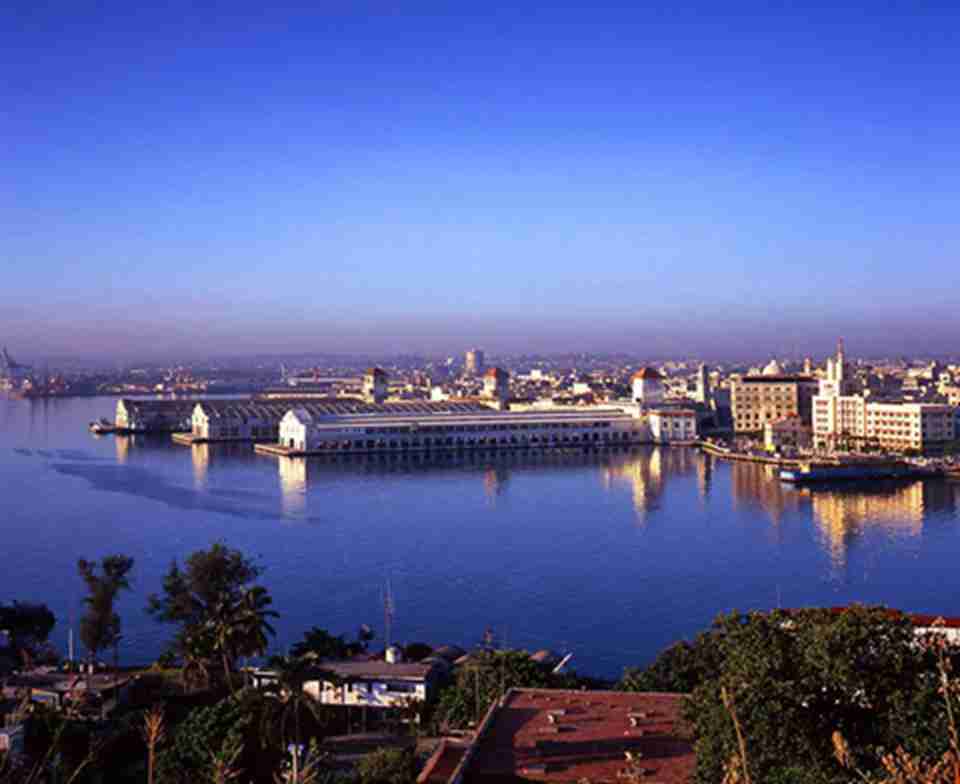 �Ű����λ�����������С����ձȺ������顱֮����