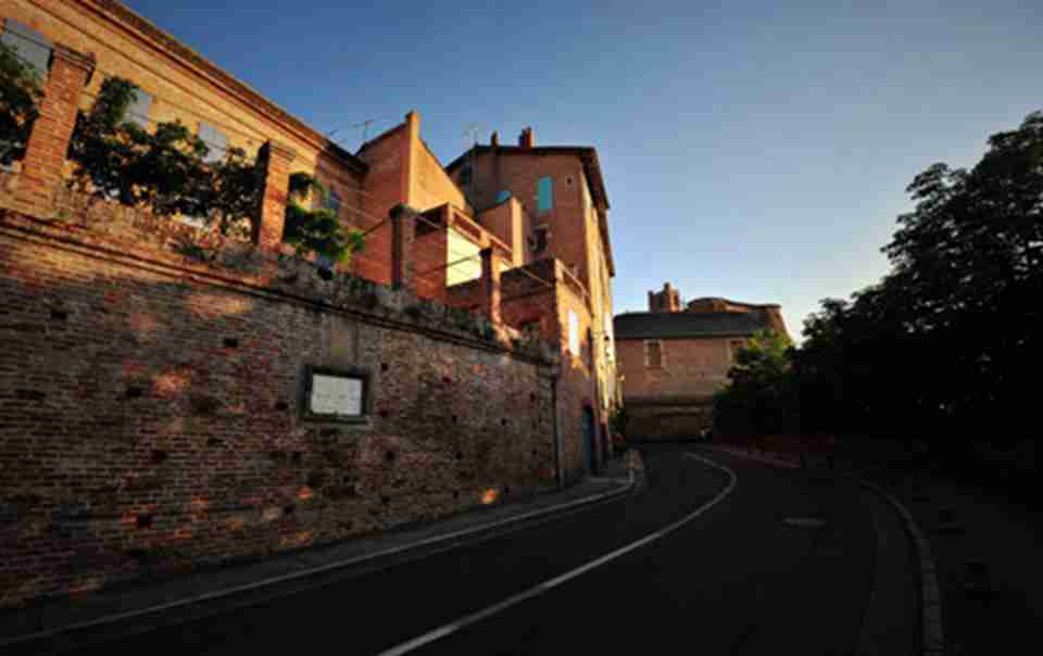 ���������ߣ����Ե���̳�