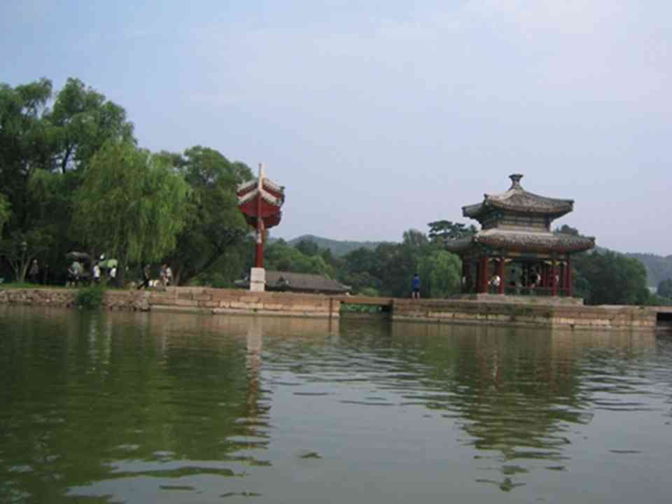 ������ԭ�е���Ȼɽˮ�����ս��ϡ�����֮���