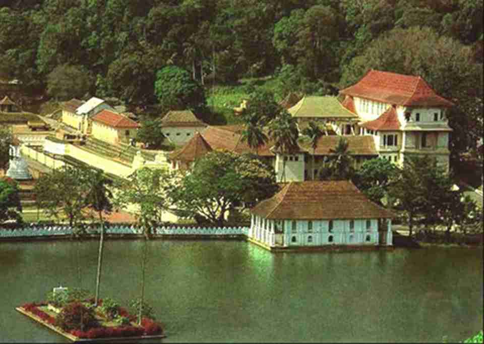 ����ʥ�ǽ����ڹ�Ԫ14���ͣ�λ��˹�������ϲ�����