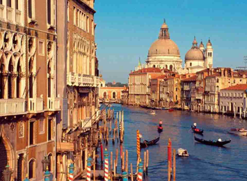 ��������ǵ����Ǻ�����һƬ������ǳˮ����󺣸������γ�к��