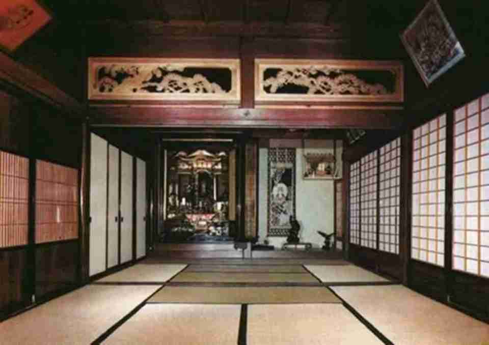 �����ĸ�¥������ũ����������