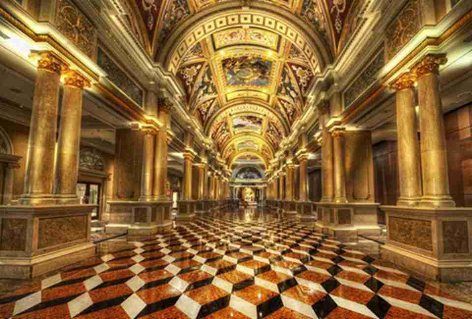 ����������ΰ��׳�ۣ������ڲ������װ�긻����������