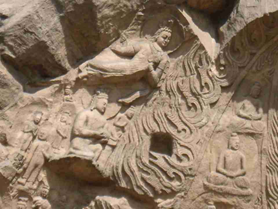 �Ƹ�ʯ�ߵ��������ƺ�ΰ�����ݷḻ���