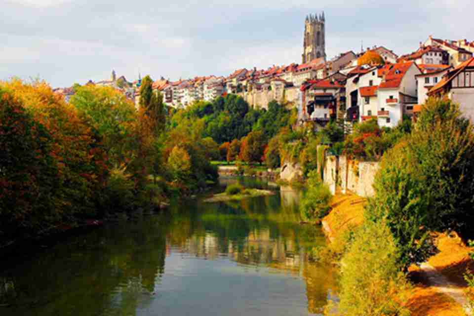 �������ϳ�������ˣ���·���ذ��պӺӰ���չ