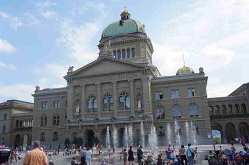 ��Ϊ�����������ֵ������������Ȫ�����Բ�����Ҳ����Ϊ��Ȫ�ǡ�