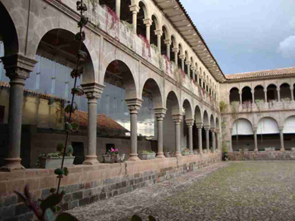 ��˹�ƹų���������ʨ����״����