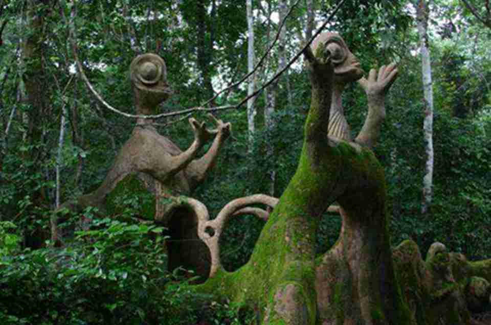 1965�꣬������ʥ�ֱ��������������϶�Ϊ���Ҽ���ʷ�ż�