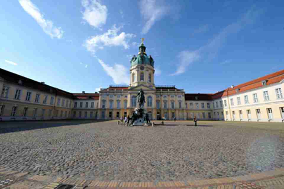 ����̹�Ͱ��ֵĹ����ͥ԰�ǽ������º�԰�������ĵ䷶