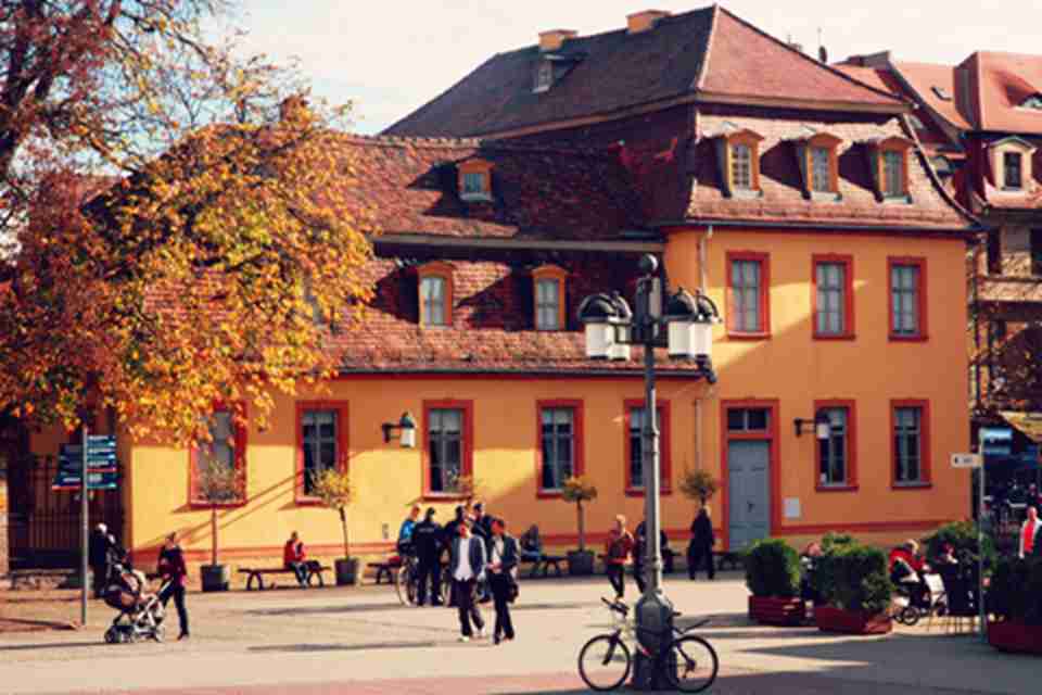 κ��λ�ڵ¹��в���ͼ�ָ���