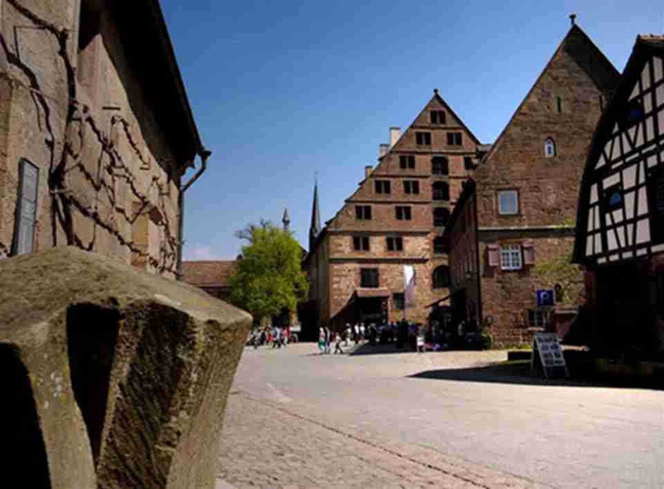 ë����������Ժλ�ڵ¹��͵�-���ڱ���