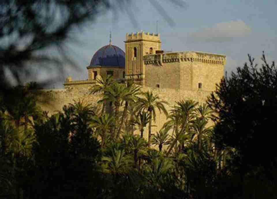 ��ɫ����Ľ�����Ҭ�����ĳ����£����ӵ����˺Ϳɰ�