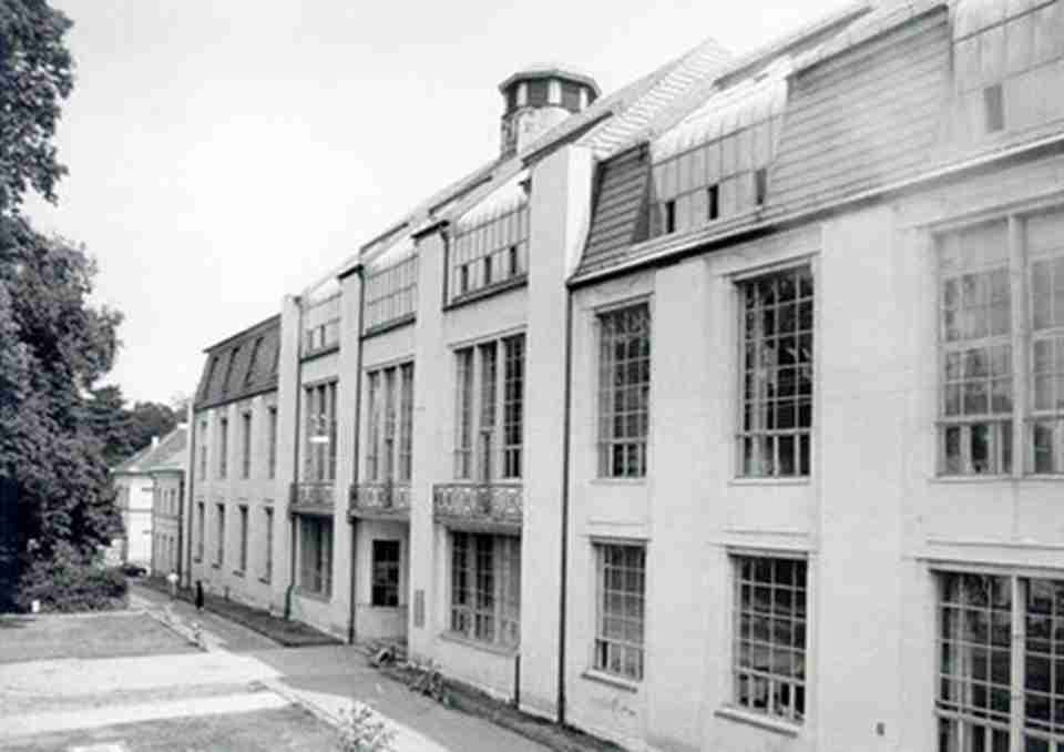 κ��͵��ܵİ���˹����������ַλ�ڵ¹�