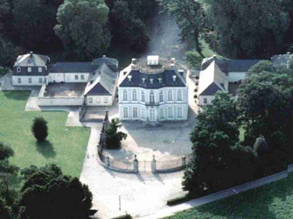 ����ӥгȤ԰���������������ر�������18���͵ķ�ò