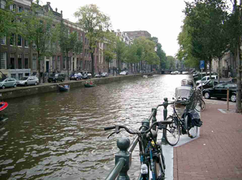 ��ķ˹�ص����˺��ܳ��ȳ���100�����������Ҫ���˺�