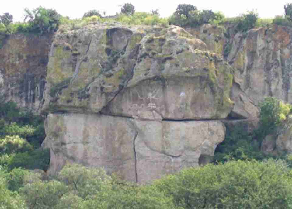 �ǹŶ�����������Ѩ���Ļ�����չ����������Ȼ֮���Ŧ��