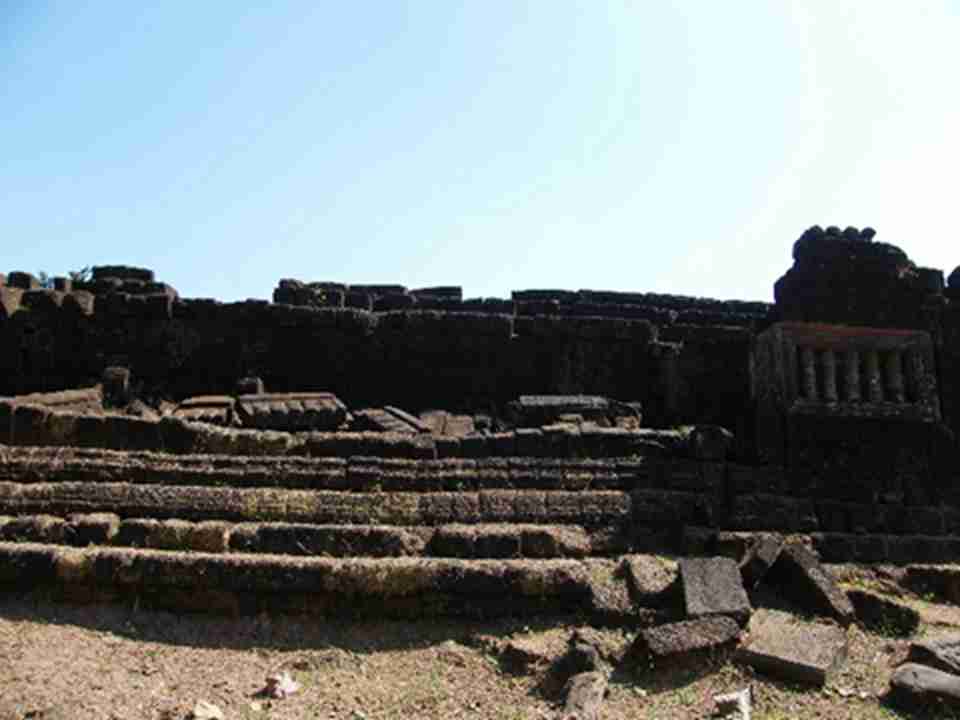 ���������Ľ�������ε���ʷ����������ϵ