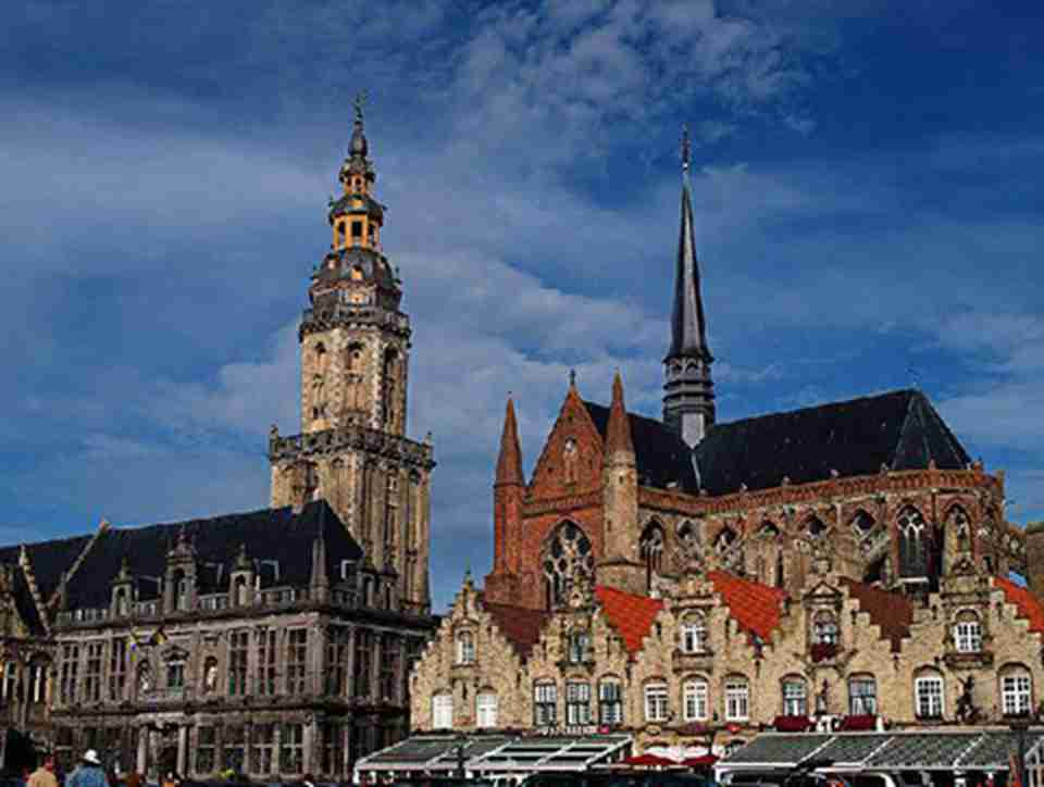 ��Щ��¥����11��17���ͣ�����23��λ�ڷ���������33��λ�ڱ���ʱ