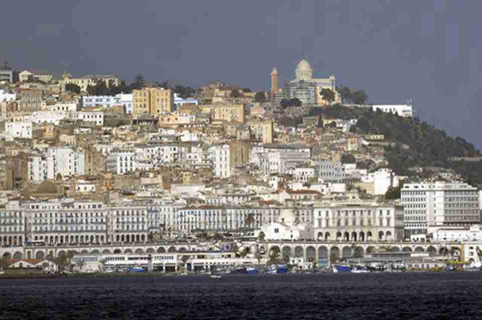 ���������Ǳ�λ�ڰ����������׶���������