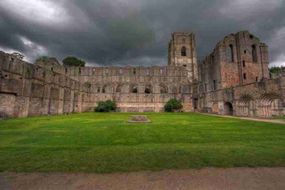 ����ַ��Ӣ��18����԰�ֽ����еľ�Ʒ