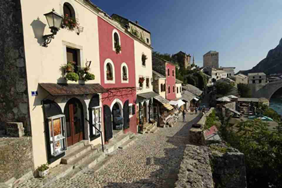 ���ŵ����ں���ǰ�����䡢�����䶫�������к�����ŷ�������